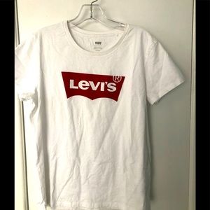Authentic Levi’s Tshirt